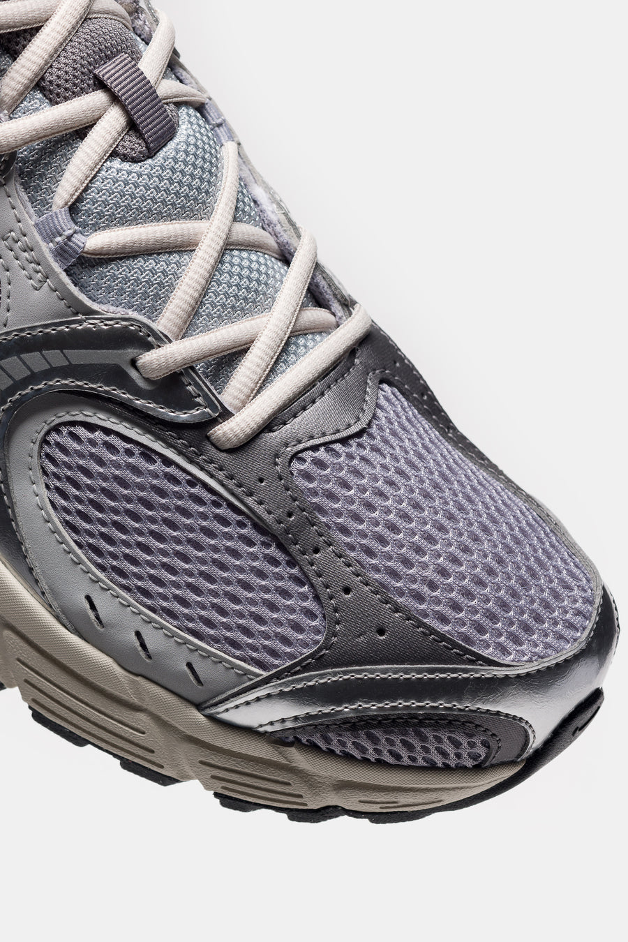 Nike V5 RNR Sneaker in Cement Grey/Cement Grey/Grey Fog - Notre