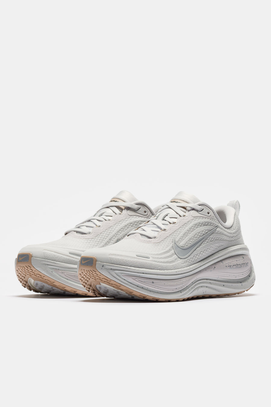 Nike Vomero Plus Sneaker in Vast Grey/Wolf Grey/Off White/Hemp - Notre