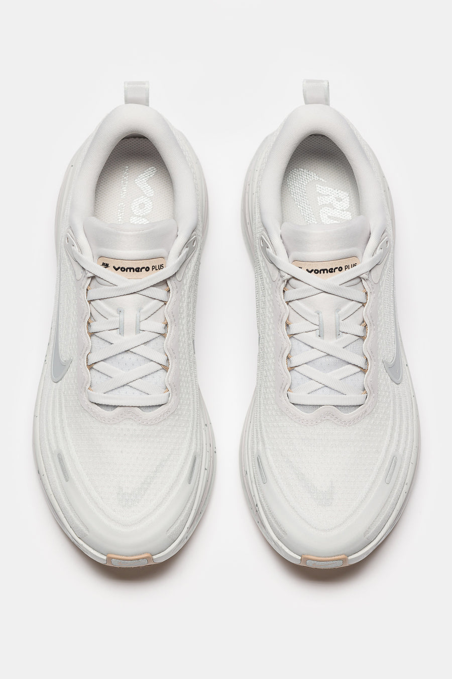 Nike Vomero Plus Sneaker in Vast Grey/Wolf Grey/Off White/Hemp - Notre