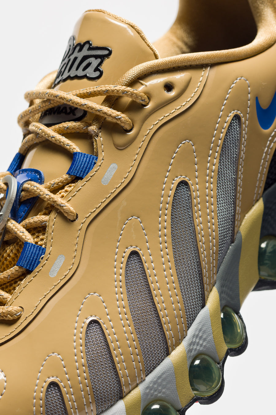 Nike Patta Air Max DN8 SP Sneaker in Club Gold/Game Royal/Metallic Silver - Notre