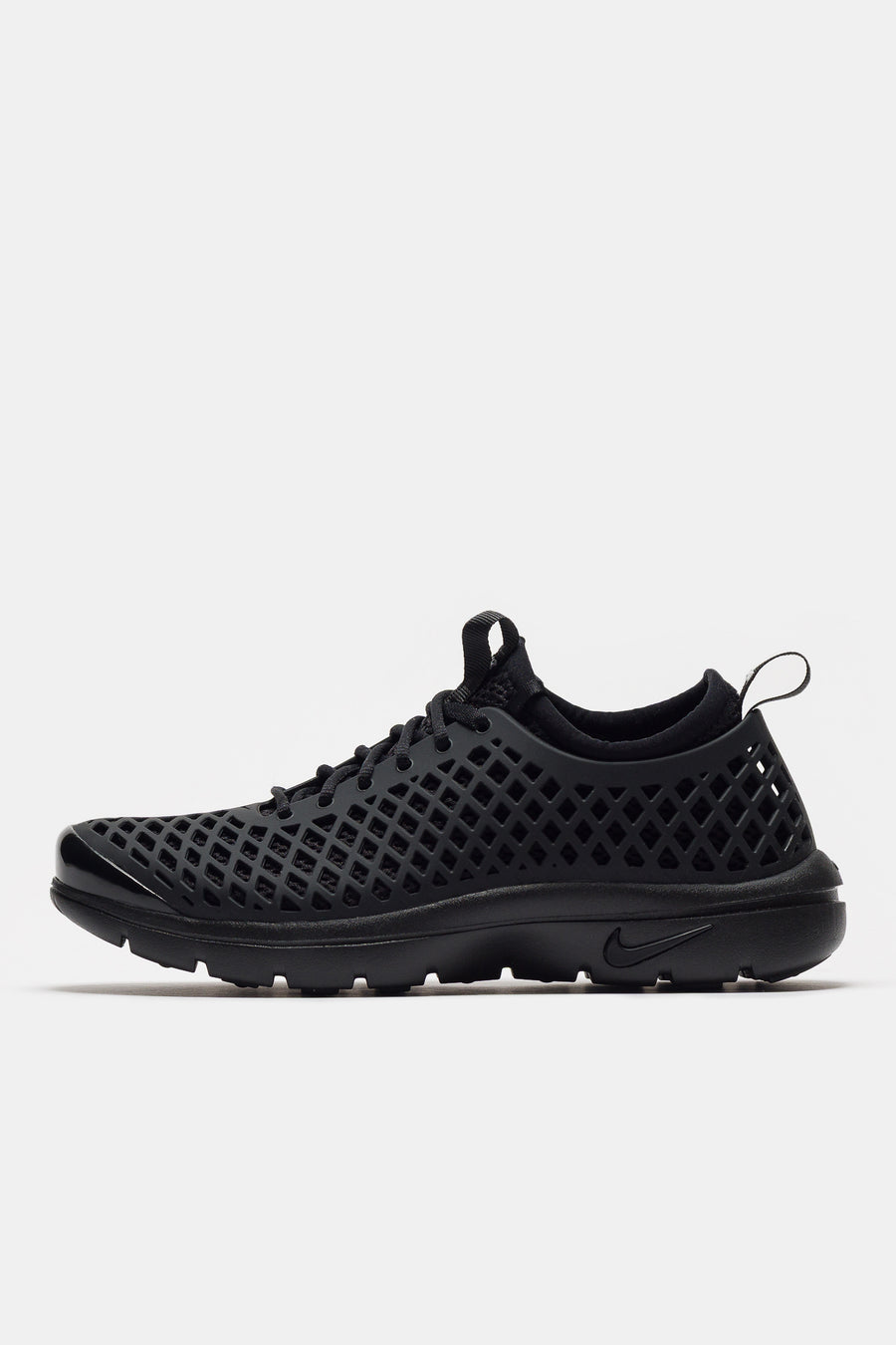 Rejuven8 Run SP Sneaker in Black/Black/Sail