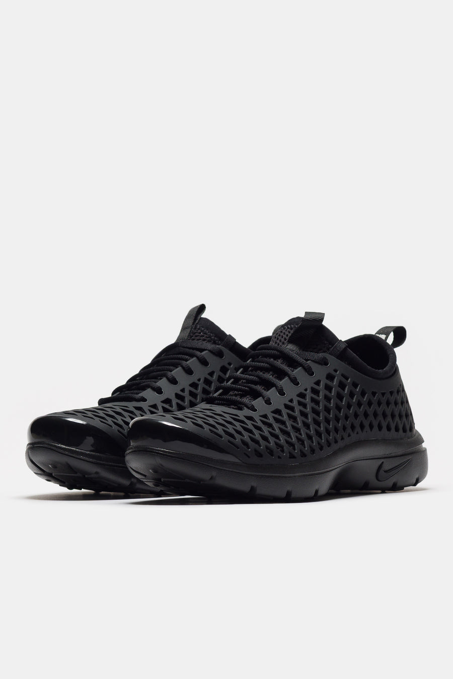 Rejuven8 Run SP Sneaker in Black/Black/Sail