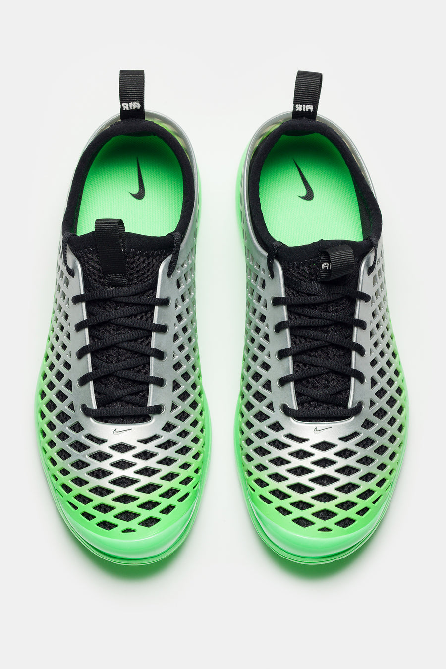 Rejuven8 Run SP Sneaker in Metallic Silver/Black/Voltage Green
