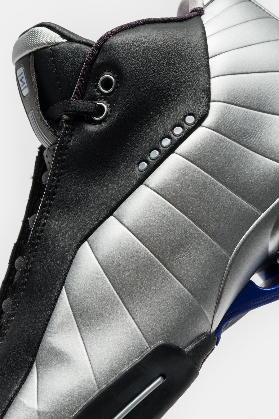 Nike Shox BB4 Sneaker in Black/Metallic Silver/Lapis - Notre