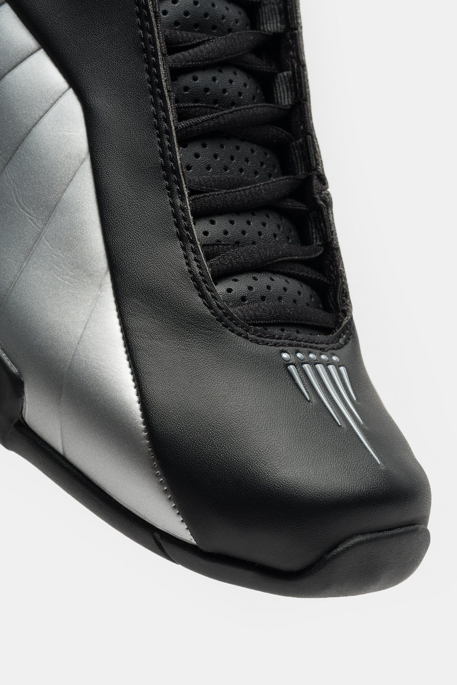 Nike Shox BB4 Sneaker in Black/Metallic Silver/Lapis - Notre