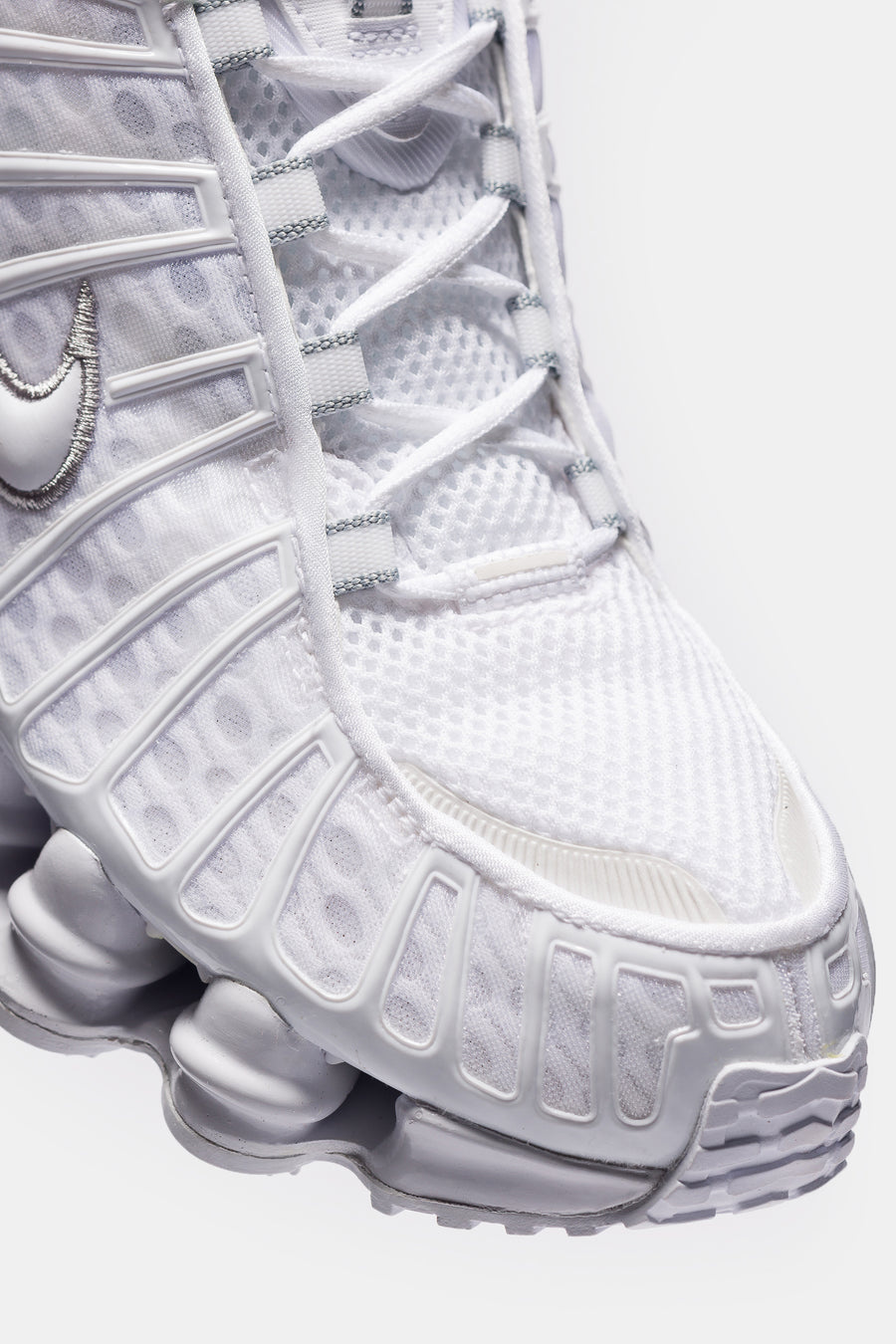 Shox TL Sneaker in White/White/Metallic Silver - Nike