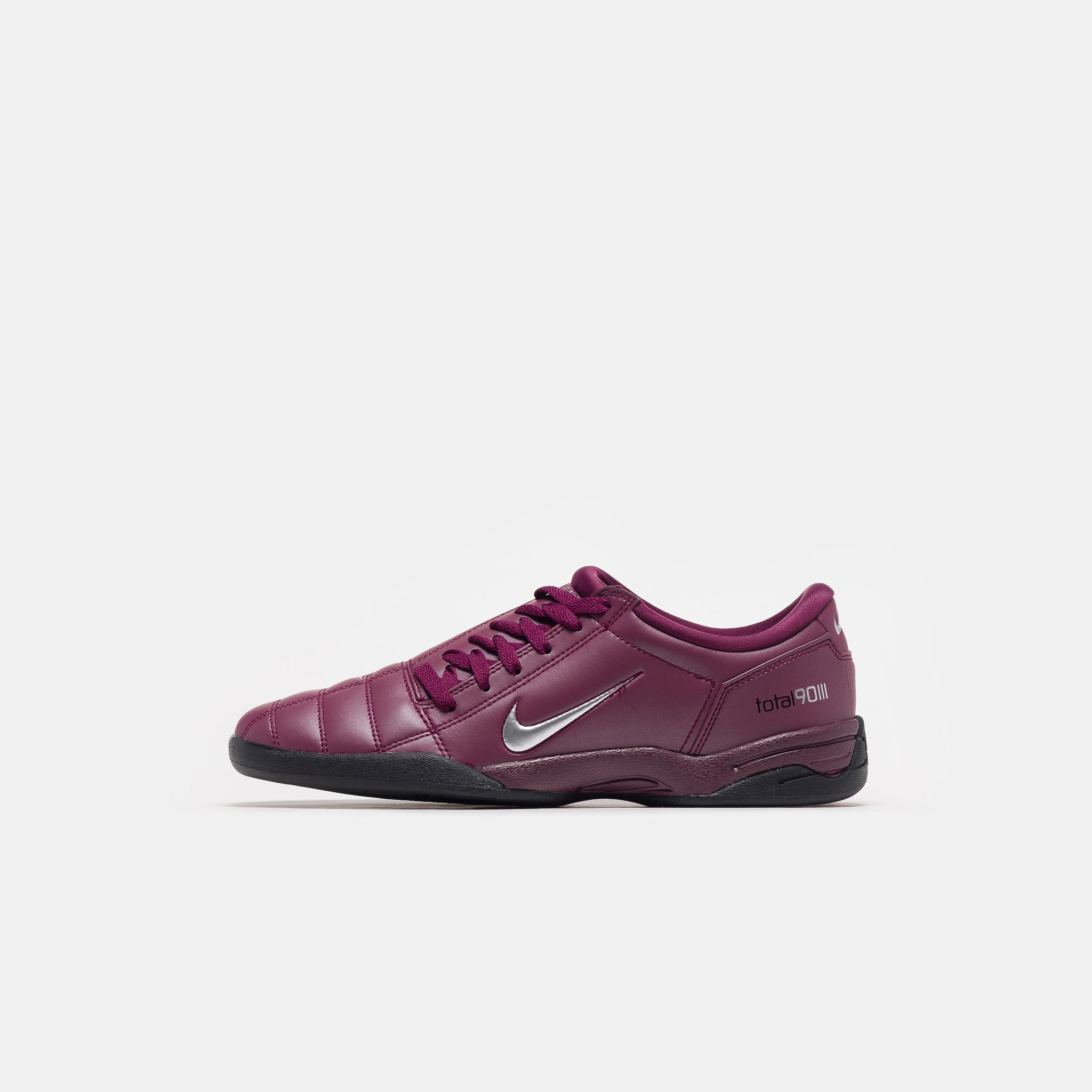 T90 SP Sneaker in Bordeaux/Metallic Silver/Black