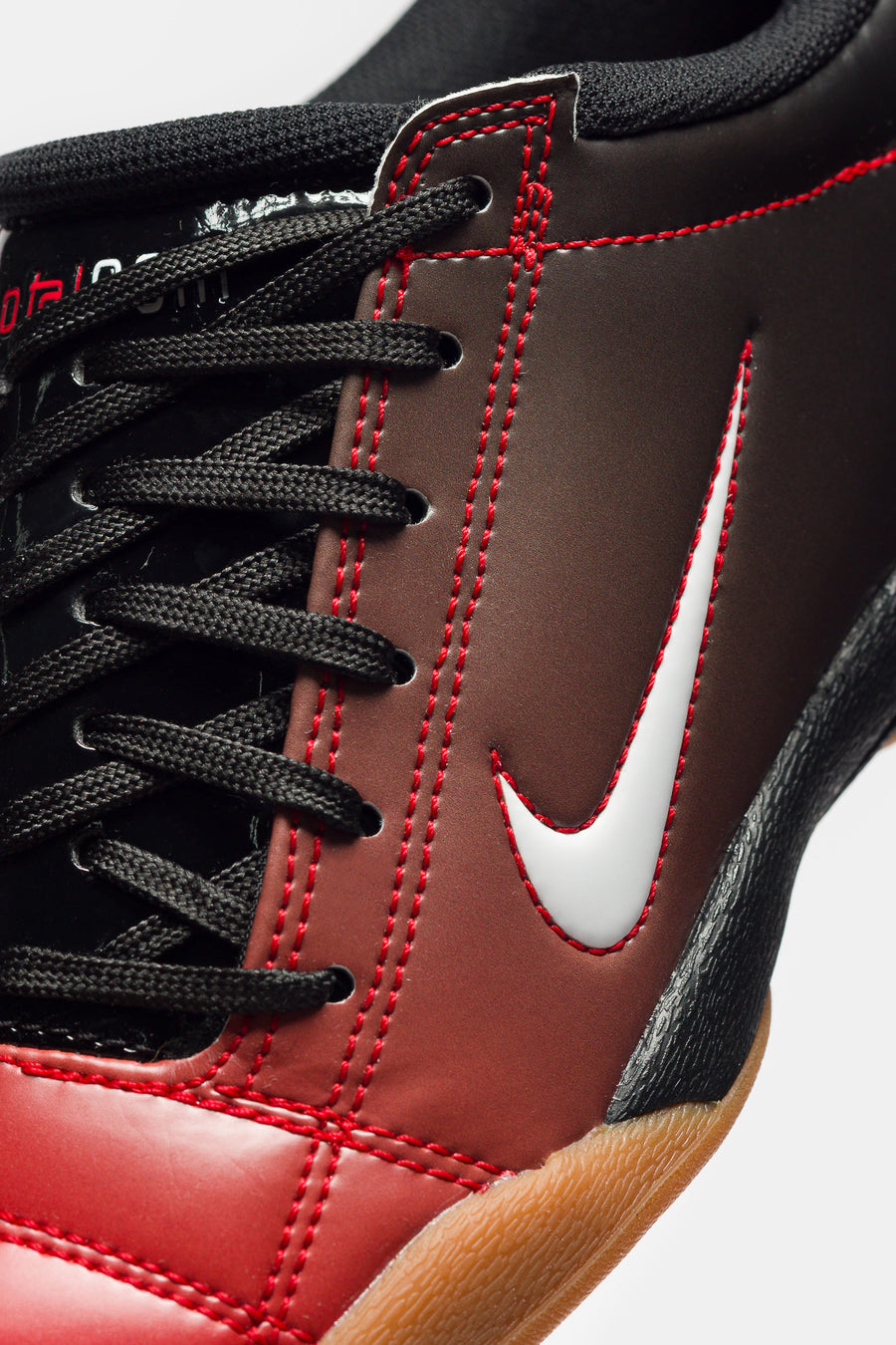 Nike Total 90 Sneaker in Black/White/University Red/Gum - Notre