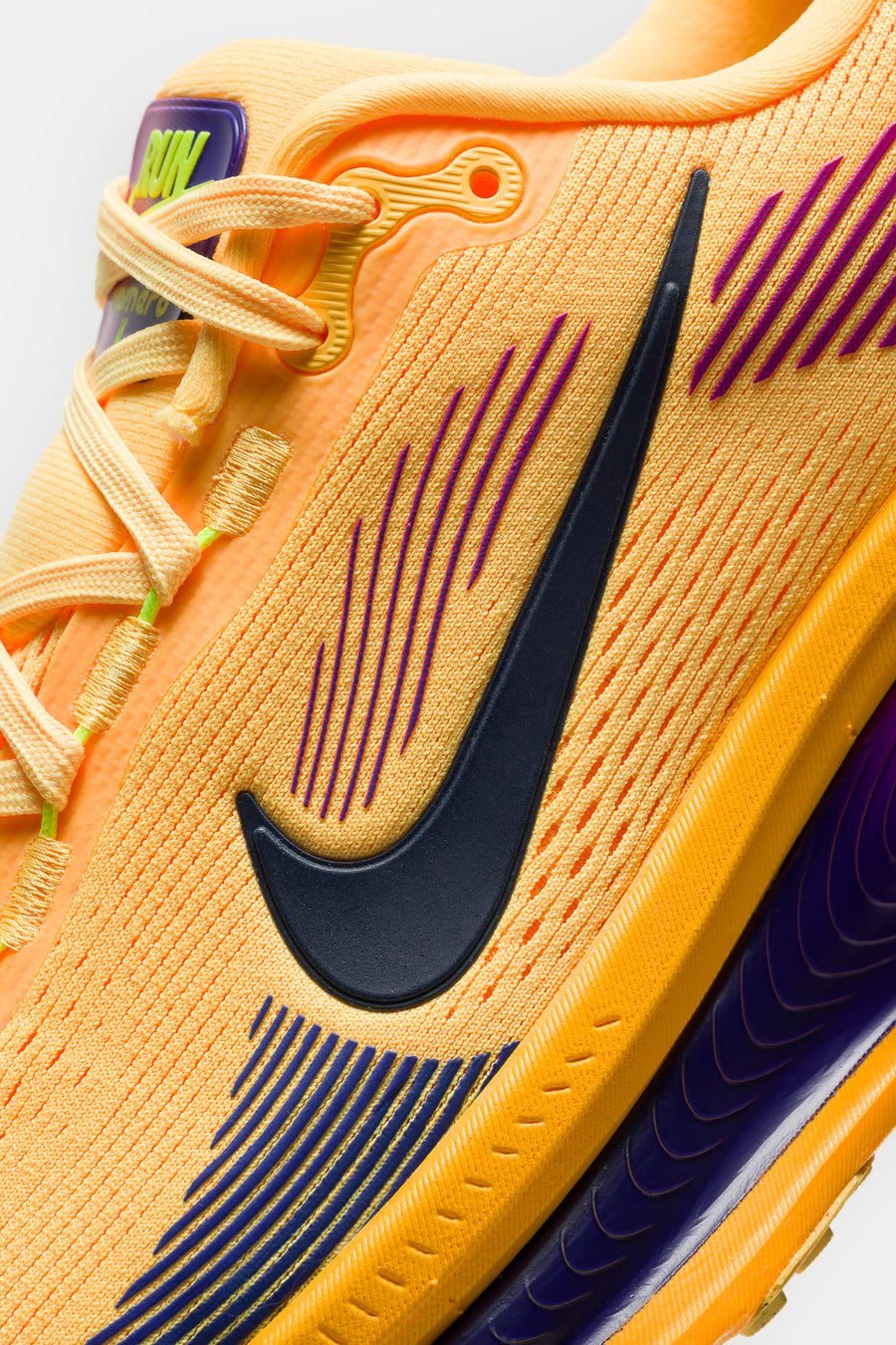 Nike Vomero 18 Sneaker in Citron Pulse/Blue Void/Laser Orange - Notre