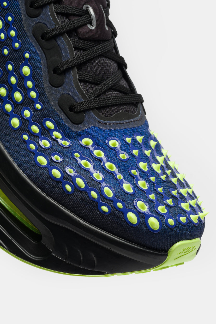 Vomero Premium Sneaker in Black/Volt Glow/Rush Violet/Black