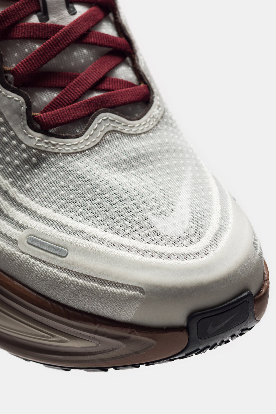 Vomero Plus Sneaker in Sail/Pecan/Caldera Brown/Black