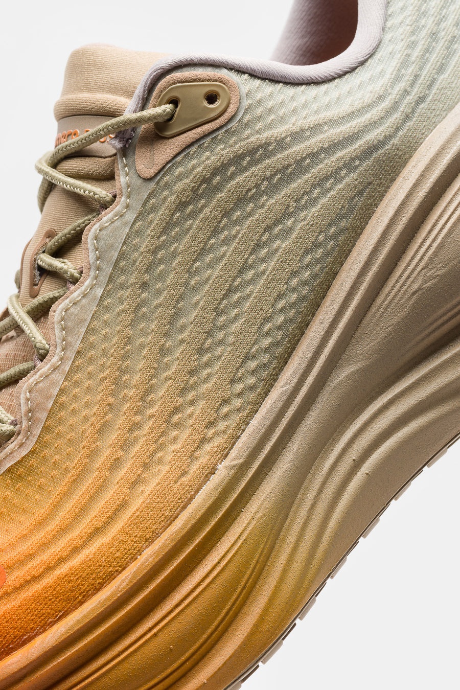 Vomero Plus Sneaker in Desert Camo/Yukon Brown/Ceramic