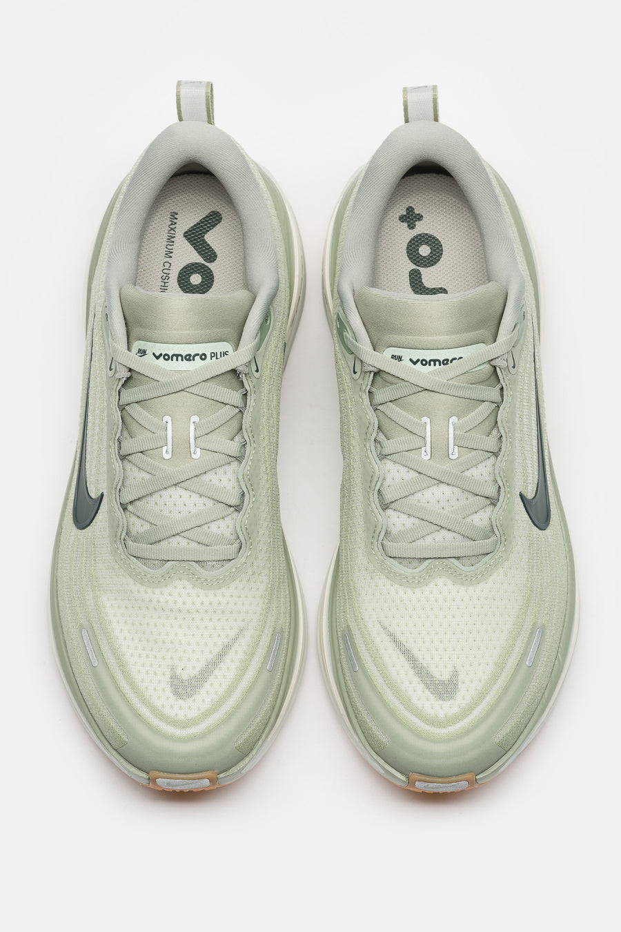 Nike Vomero Plus Sneaker in Jade Horizon/Black Spruce/Sail - Notre