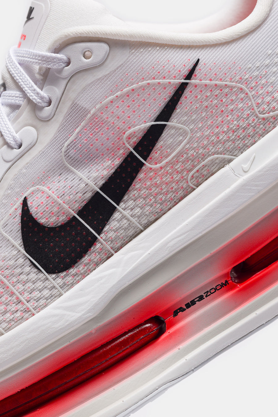 Vomero Sneaker in White/Black/Bright Crimson/Photon Dust/Summit White