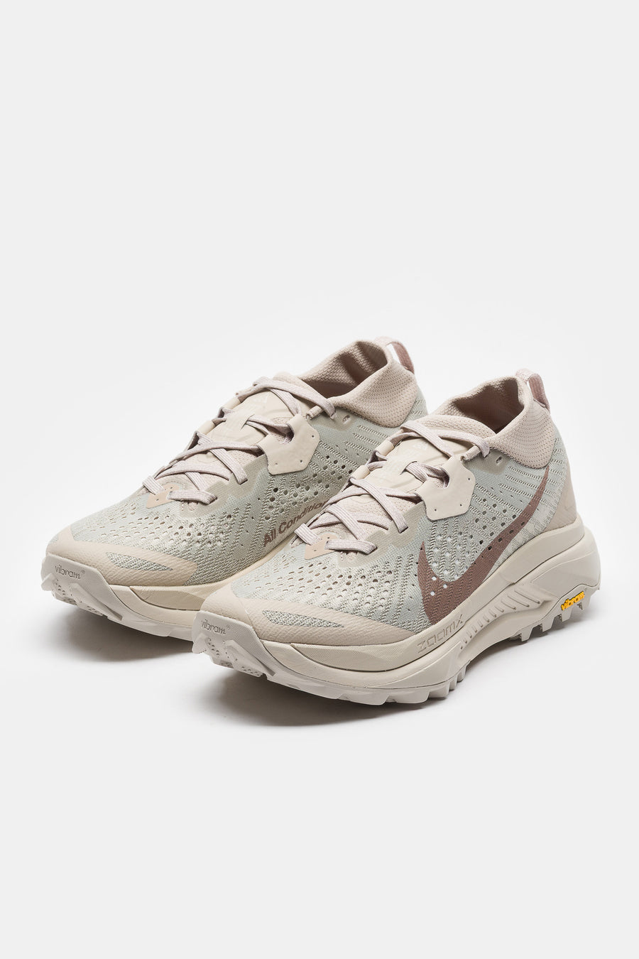 ACG Zegama Trail in Cream II/Diffused Taupe