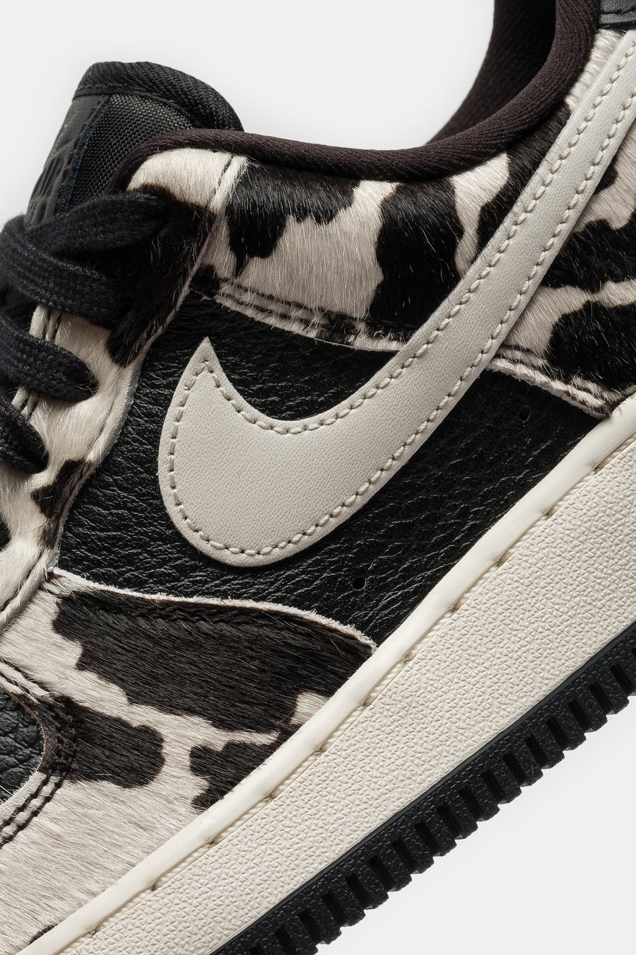 Air Force 1 '07 Sneaker in Black/Phantom/Black