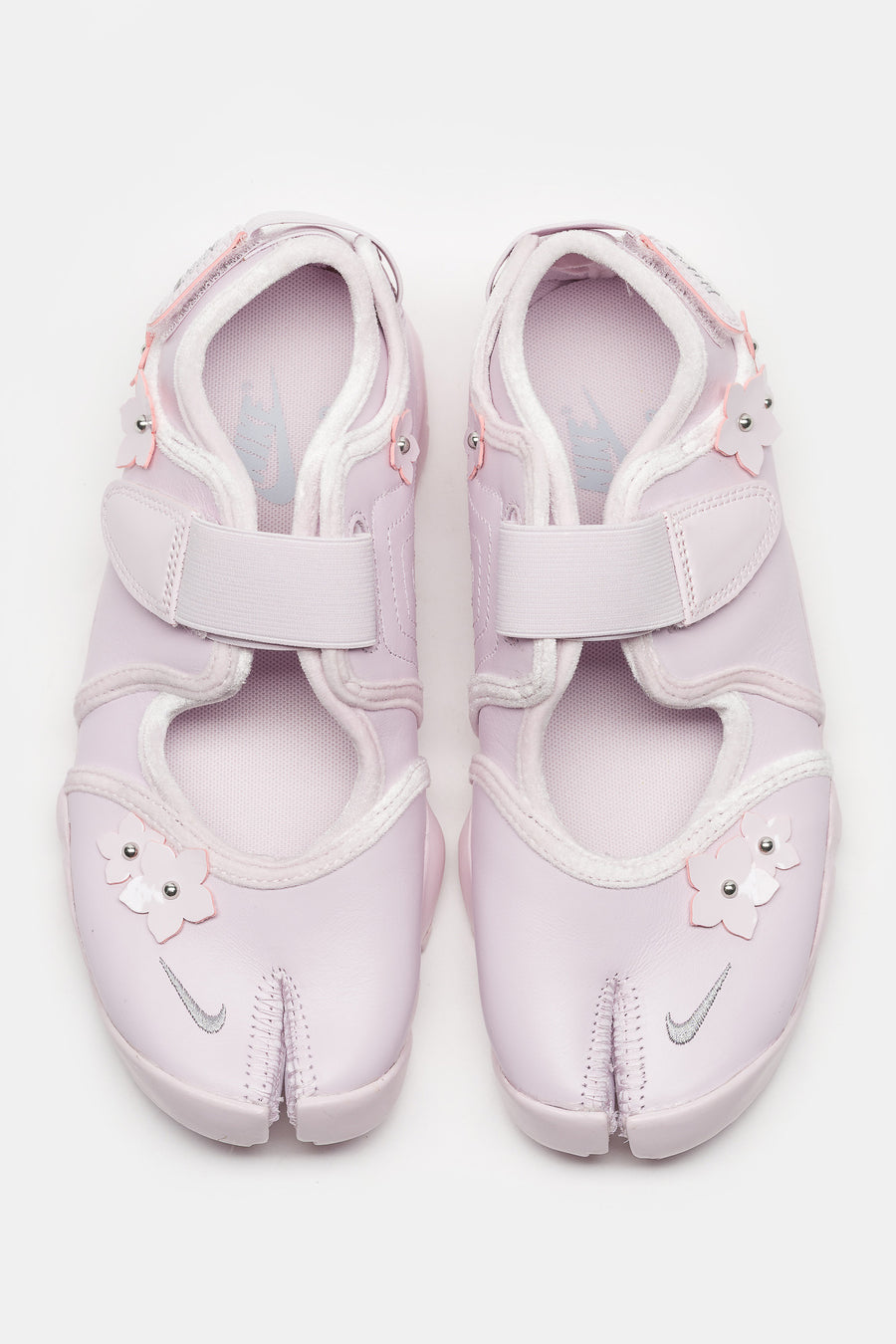 Air Rift Florette Sneaker in Bleached Lilac/Metallic Silver/ Wolf Grey