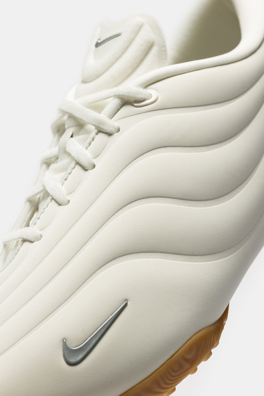 Astra Ultra Sneaker in Sail/Metallic Silver/Gum Light Brown