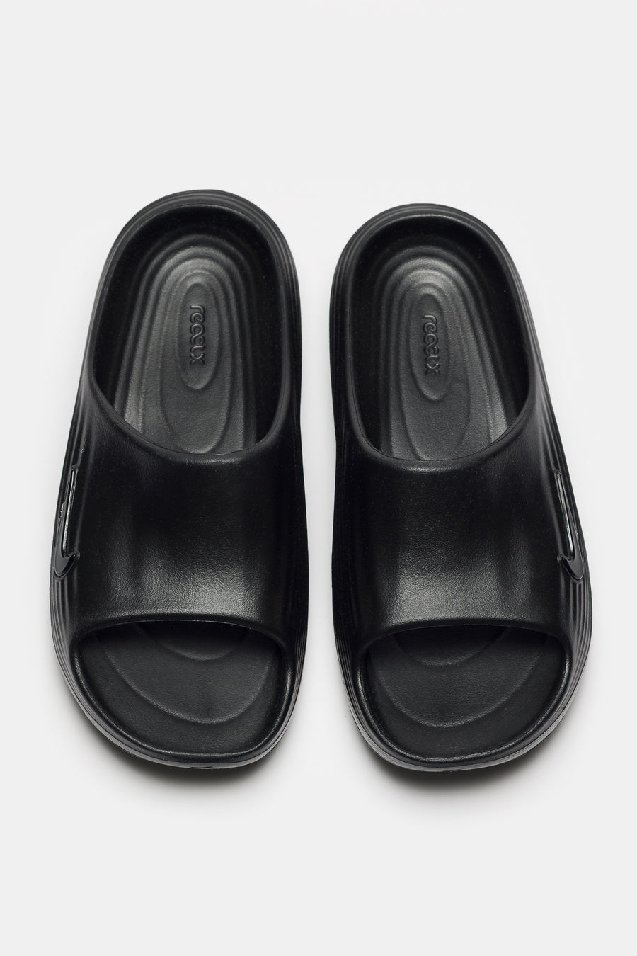 Nike ReactX Rejuven8 Slide in Black/Black - Notre