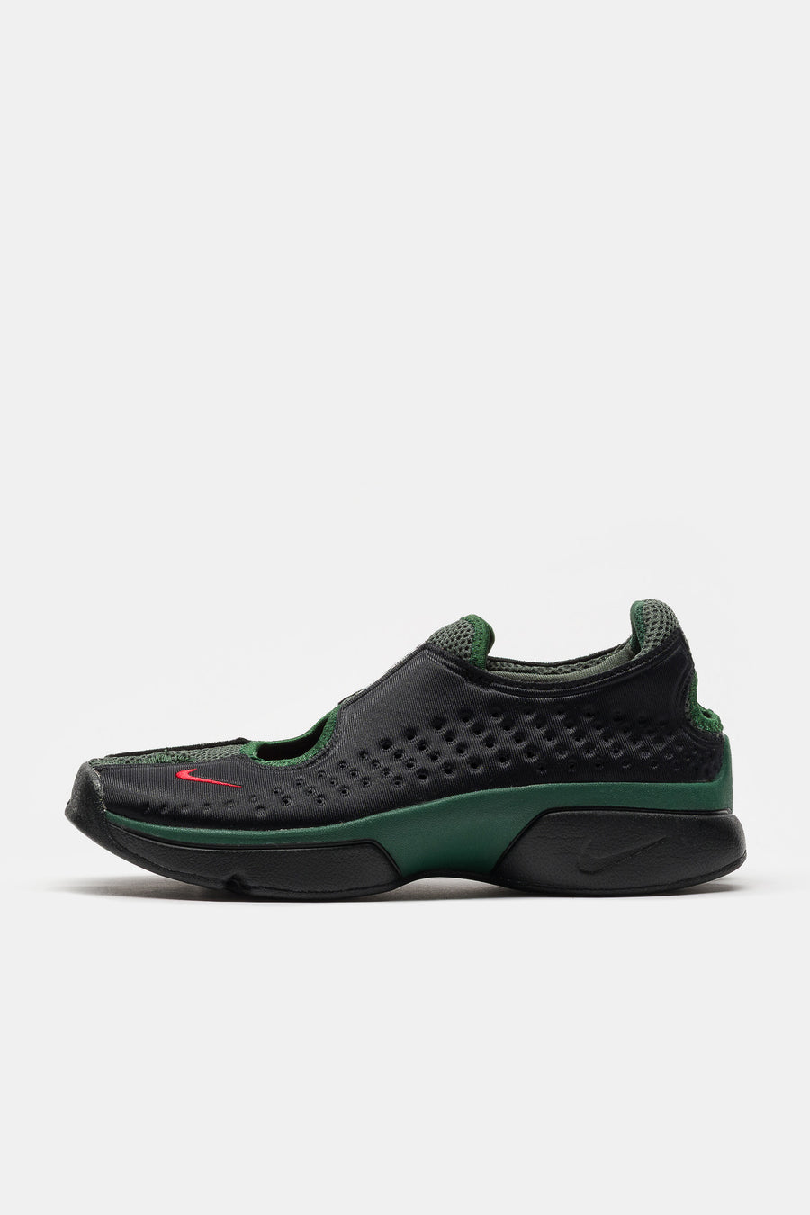 Air Rift 2 Sneaker in Black/Fire Red/TM Dark Green
