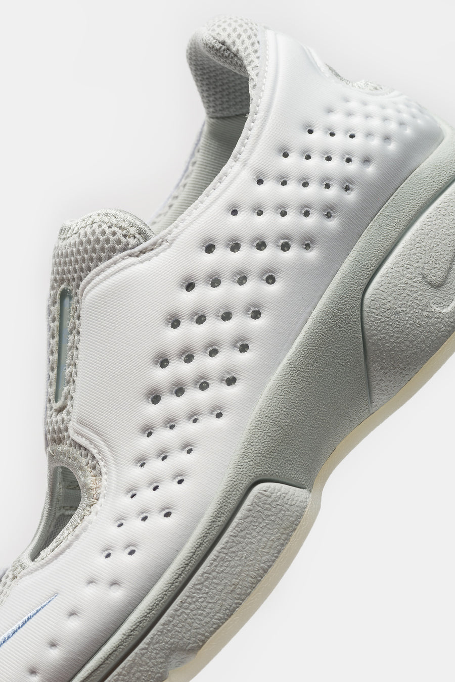 Air Rift 2 Sneaker in Summit White/Ice Blue/Swan/Light Silver
