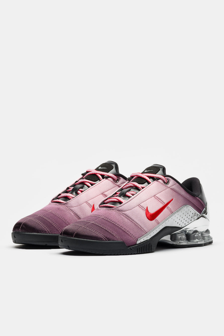 Forget-me-nots Total 90 Shox Magia Sneaker in Shy Pink/University Red/Black