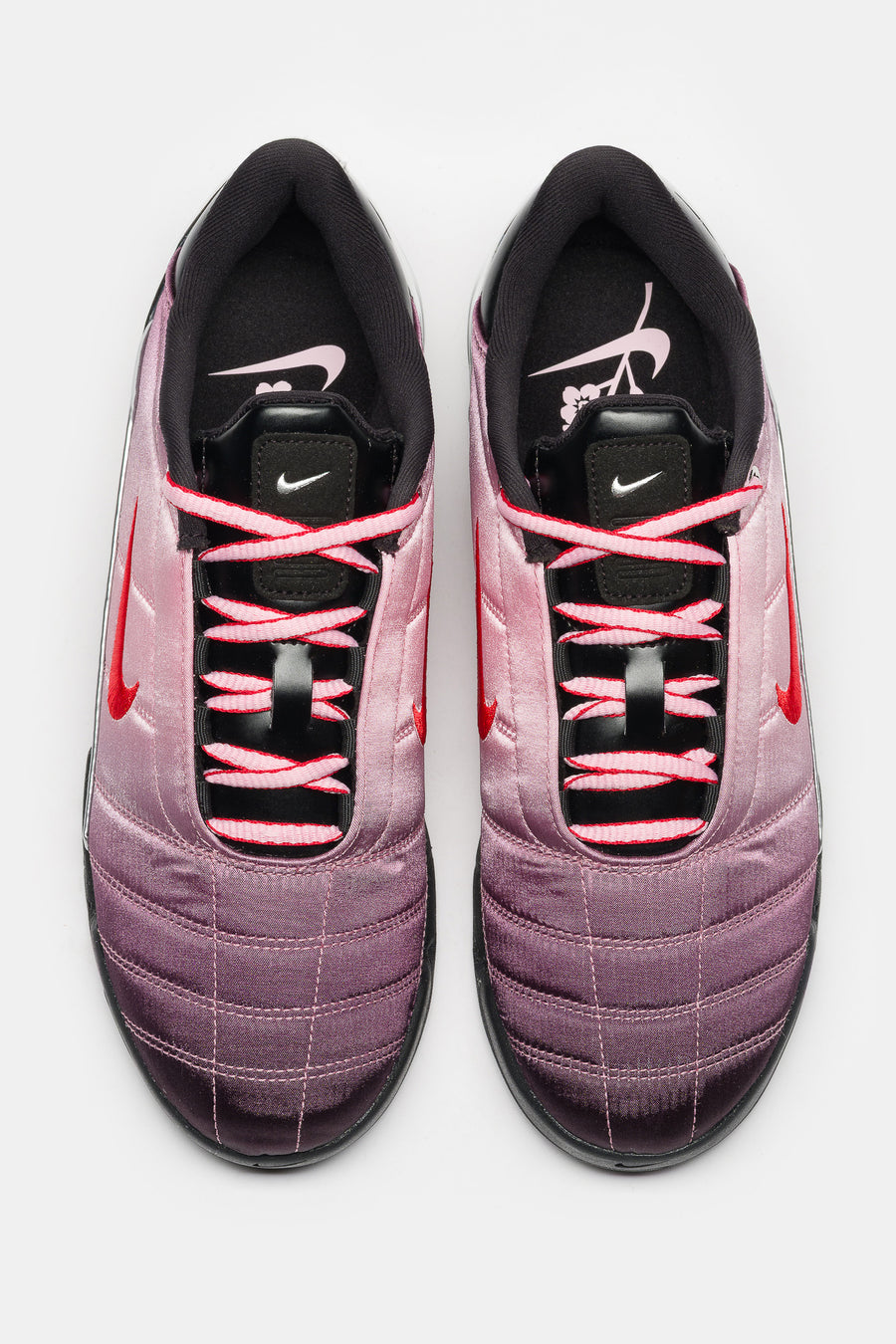 Forget-me-nots Total 90 Shox Magia Sneaker in Shy Pink/University Red/Black
