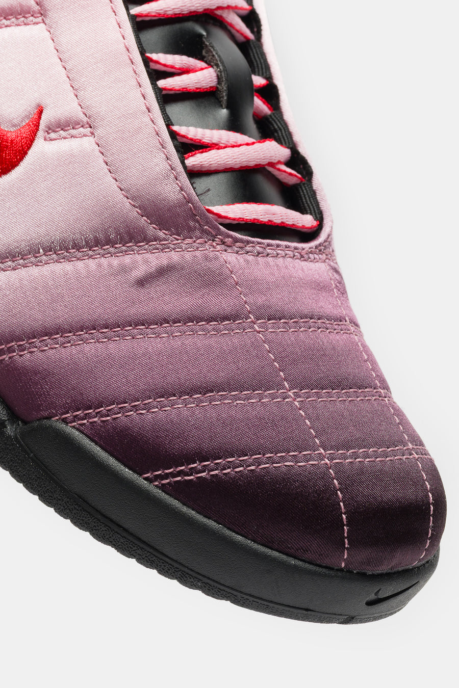 Forget-me-nots Total 90 Shox Magia Sneaker in Shy Pink/University Red/Black