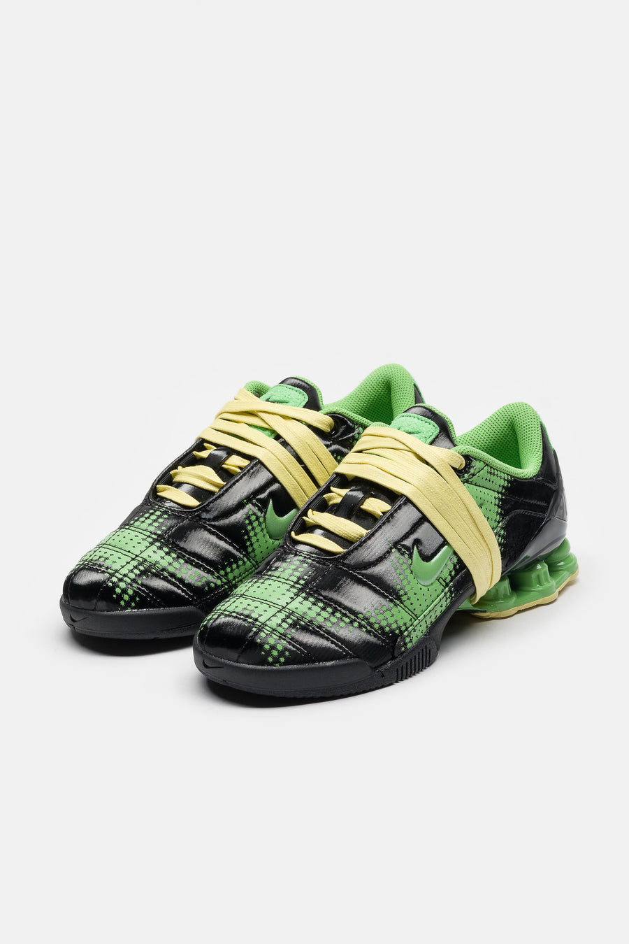 Total90 Shox Magia Sneaker in Black/Spinach Green/Yellow Diamond