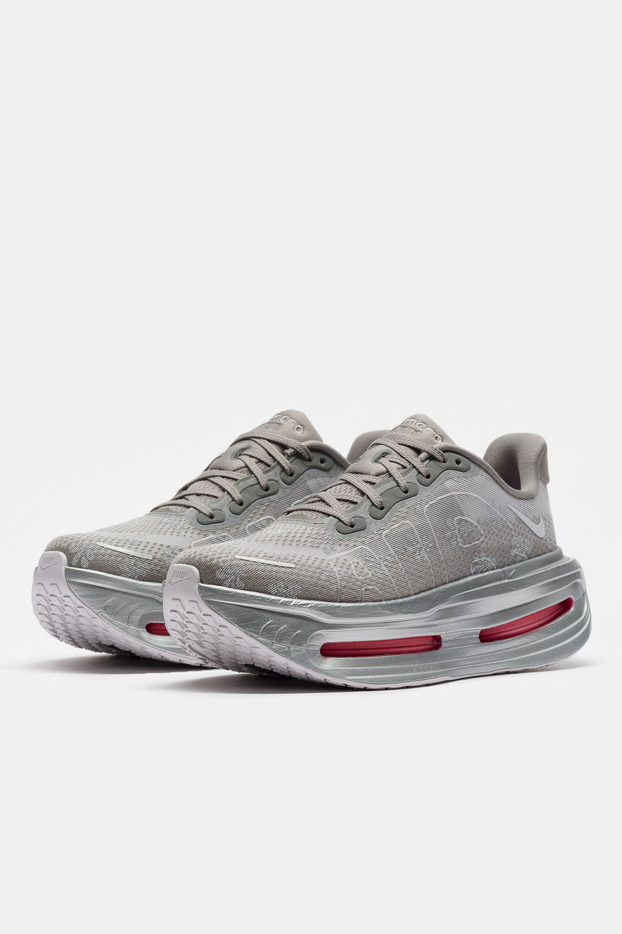 Vomero Premium Sneaker in Geyser Grey/Peony/Metallic Silver