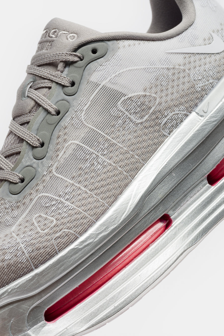Vomero Premium Sneaker in Geyser Grey/Peony/Metallic Silver