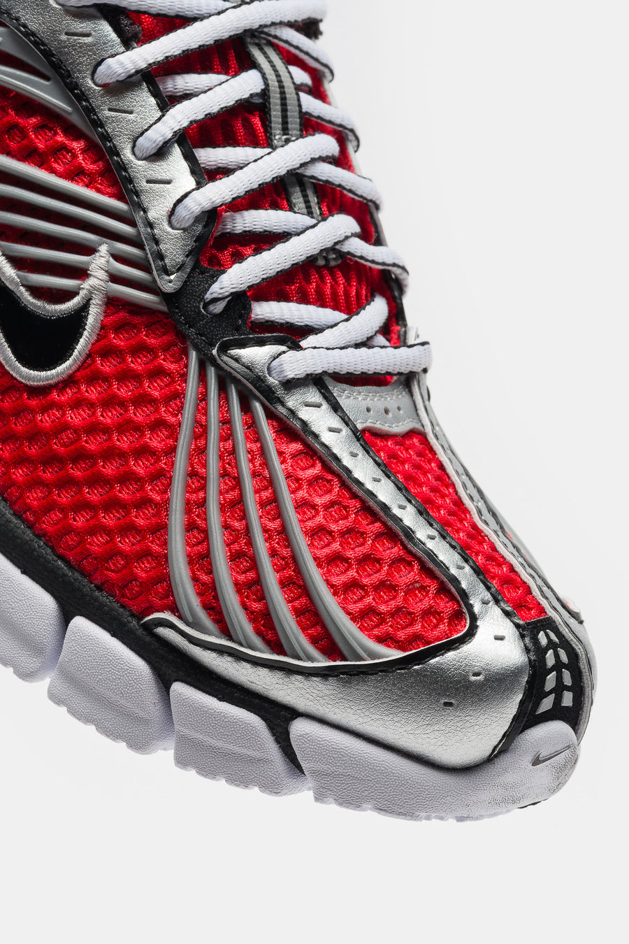 Zoom Skylon 11 Sneaker in University Red/Black/Metallic Silver