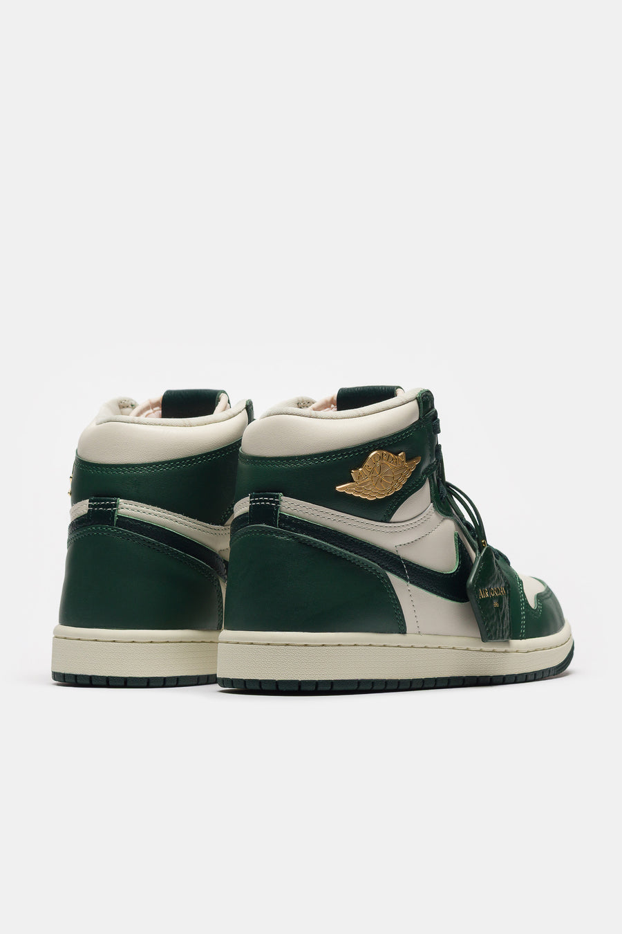 Jordan Air Jordan 1 Retro High OG Sneaker in Pale Ivory/Pro Green/Fir/Coconut Milk - Notre