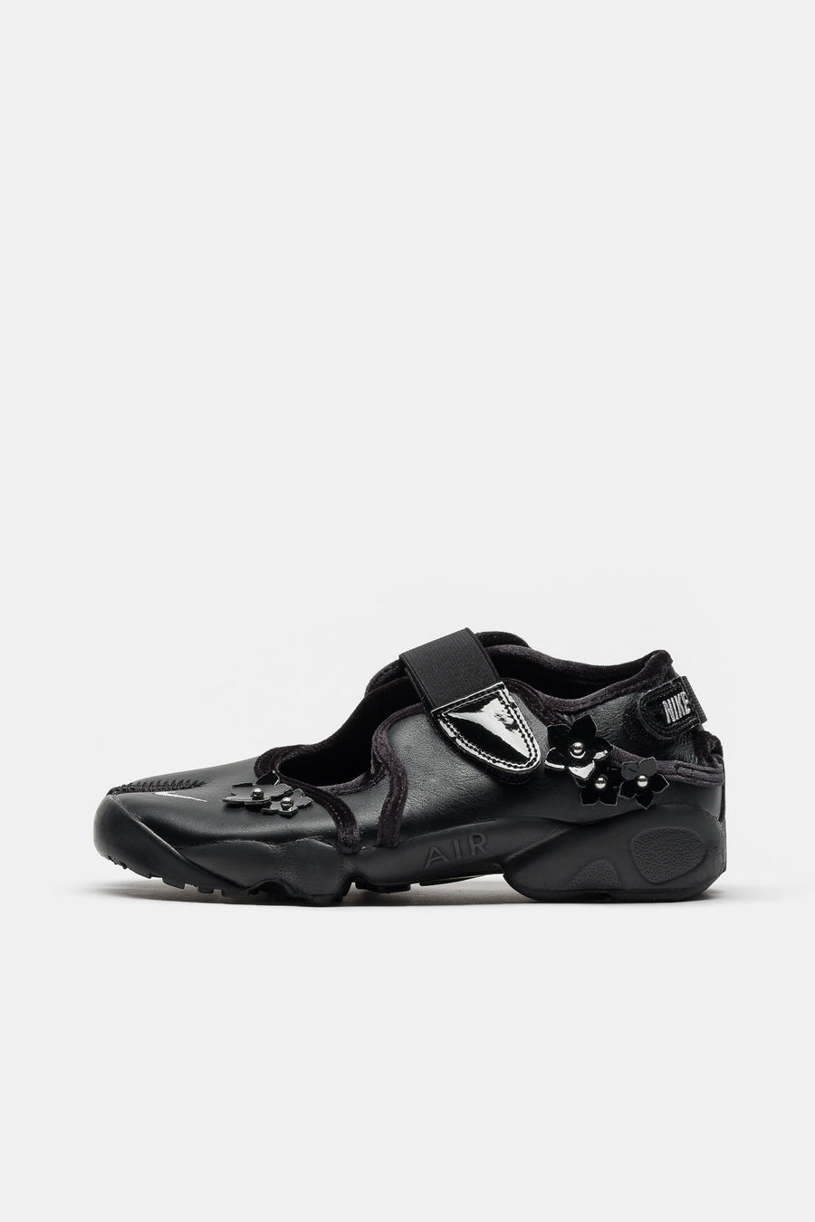 Air Rift Flrt in Black/Metallic Silver