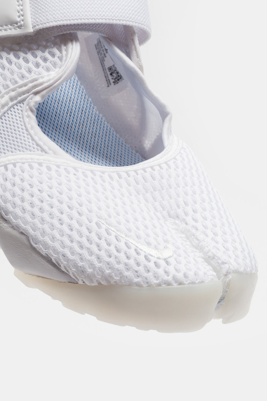 Air Rift Breathe Sneaker in White/Pure Platinum