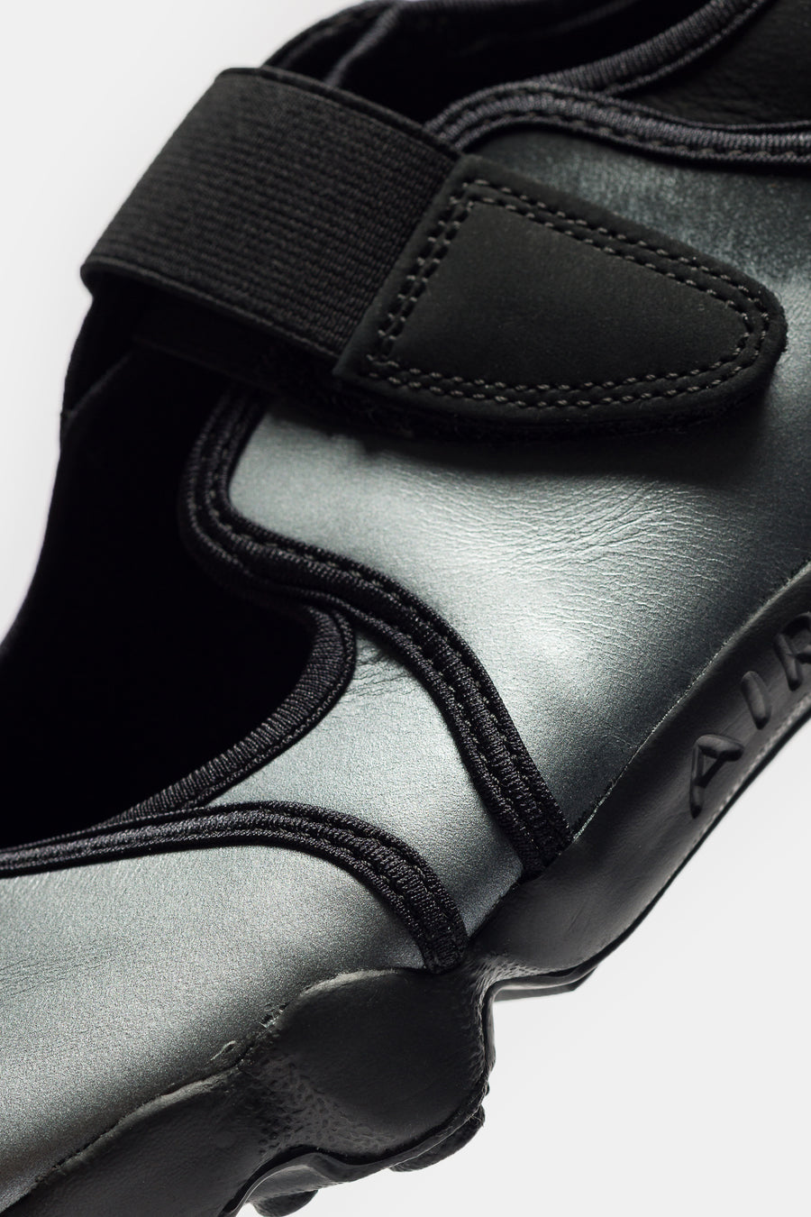 Air Rift Leather Sneaker in Metallic Silver/Black
