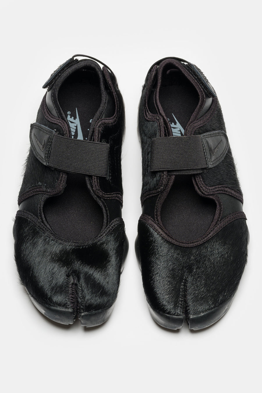 Nike Air Rift Sneaker in Black/Cool Grey - Notre