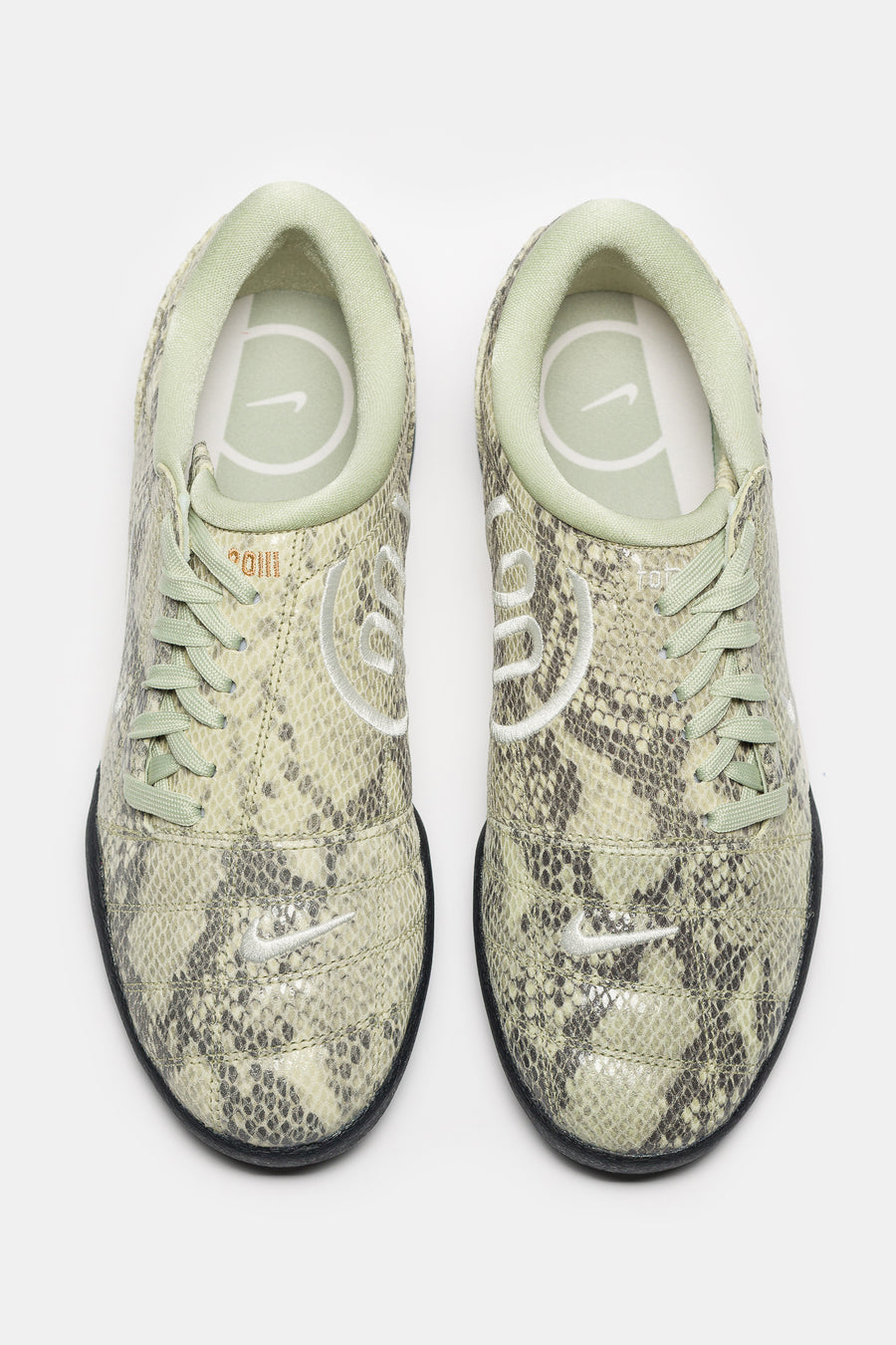 Nike Total 90 SE Sneaker in Olive Aura/Pale Ivory/Black - Notre