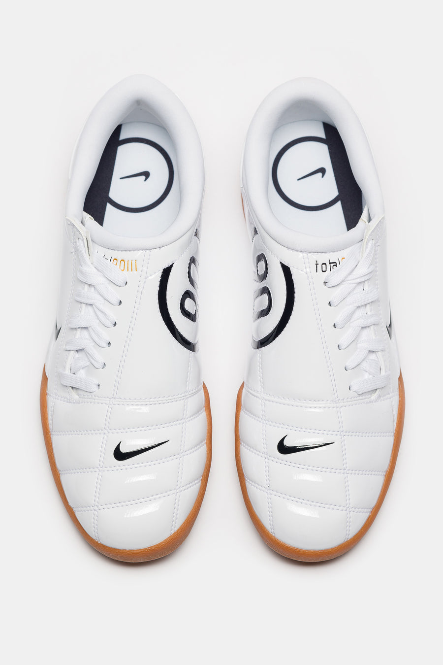 Nike Total 90 Sneaker in White/Black/White/Metallic Gold - Notre