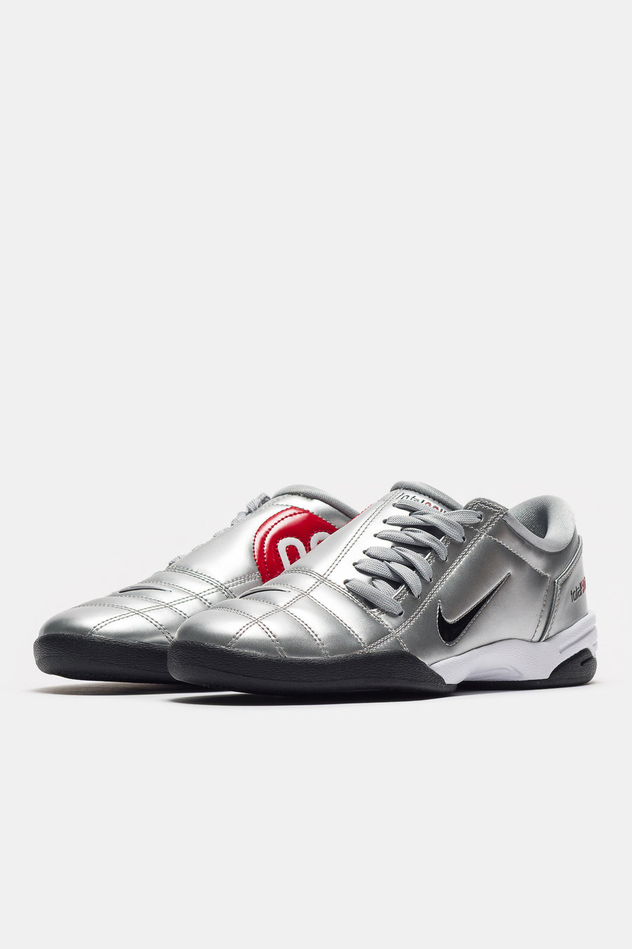 Nike Total 90 Sneaker in Metallic Silver/Black/University Red - Notre