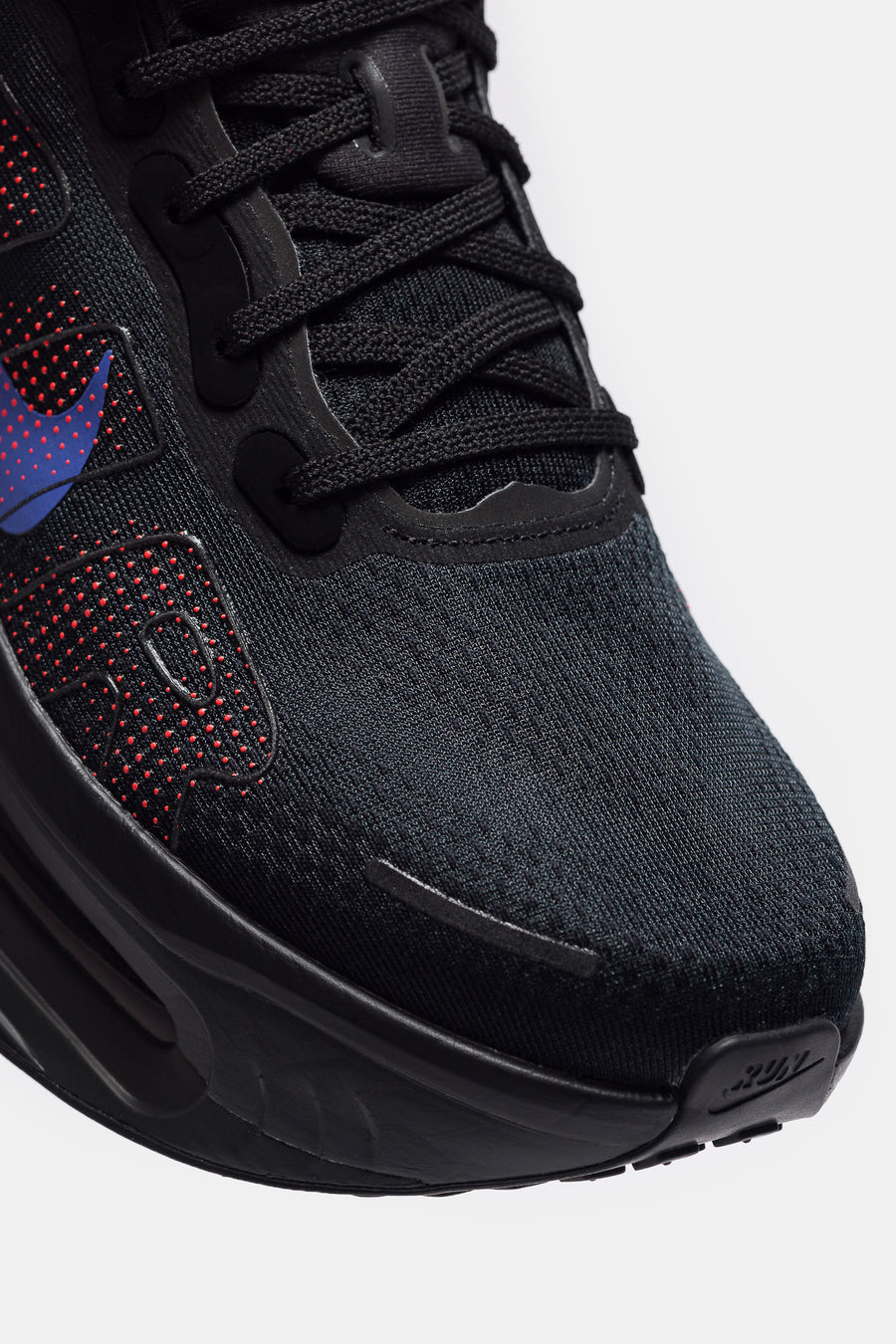 Nike Vomero Premium Sneaker in Black/Sapphire/Hot Lava/Anthracite - Notre