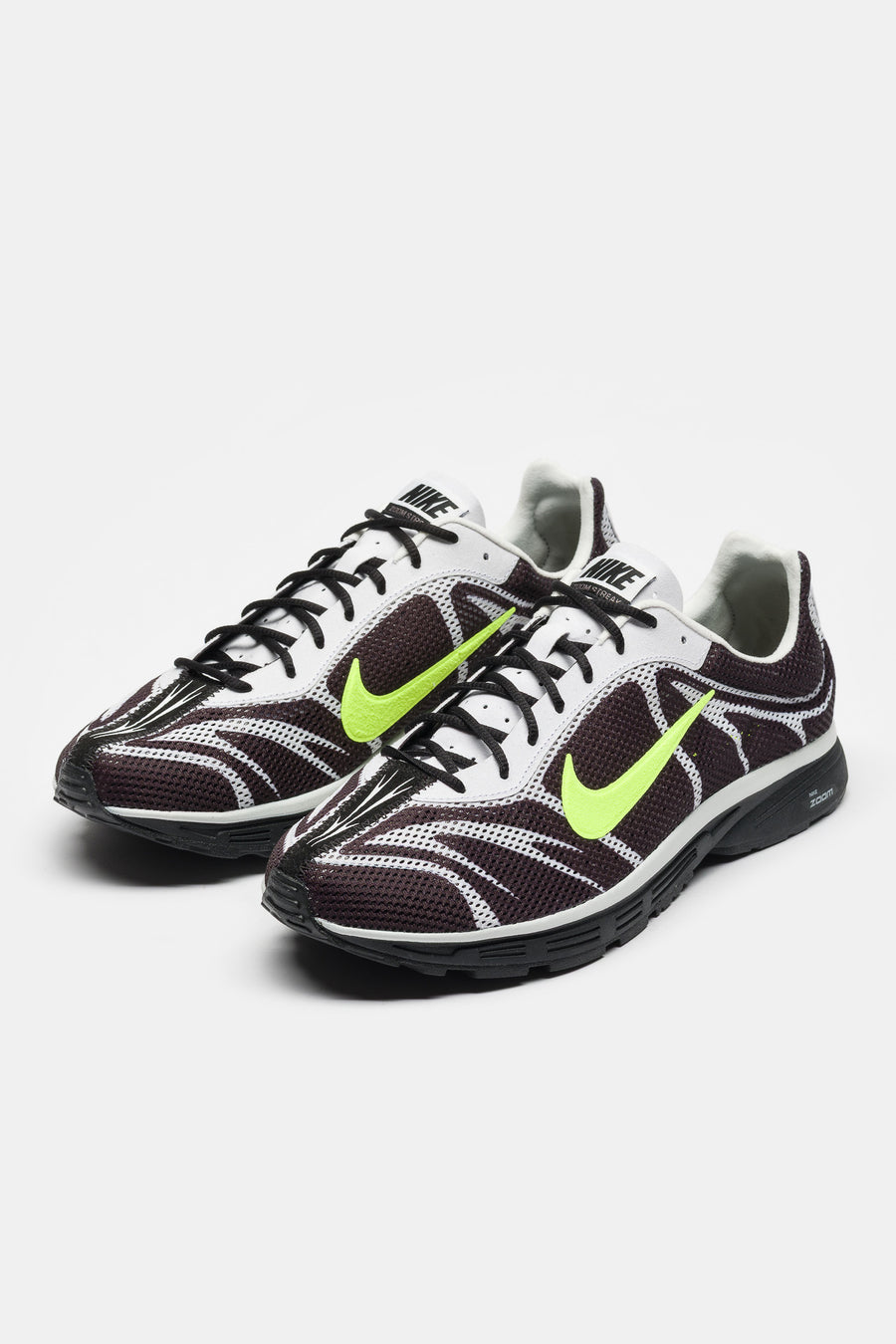 Zoom Streak 3 Sneaker in Black/Volt/Summit White