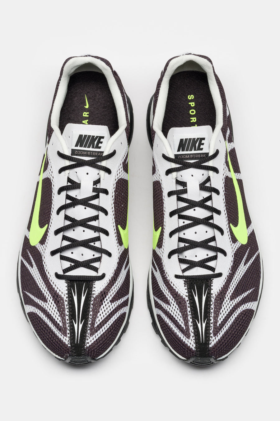 Zoom Streak 3 Sneaker in Black/Volt/Summit White