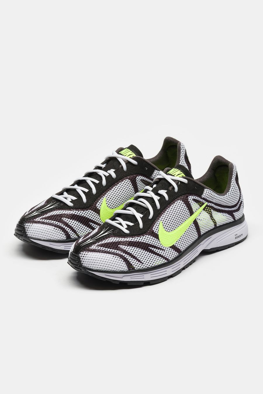 Zoom Streak 3 Sneaker in White/Volt/Flat Pewter/Black