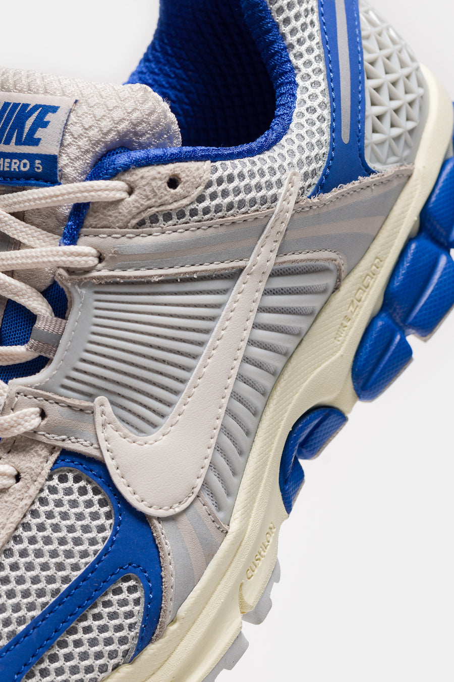 Nike Zoom Vomero 5 Sneaker in Game Royal/Pale Ivory/Coconut Milk - Notre