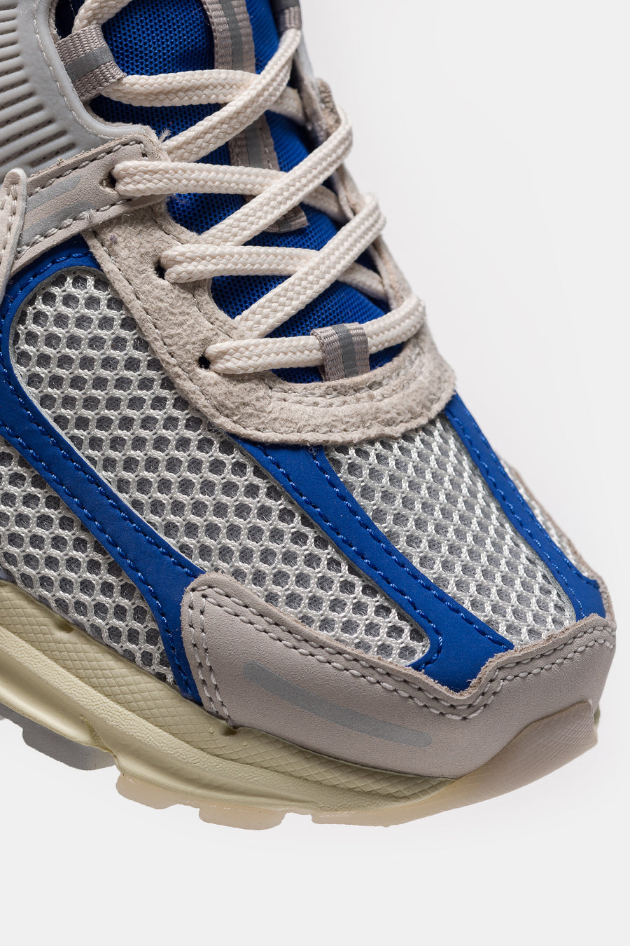 Nike Zoom Vomero 5 Sneaker in Game Royal/Pale Ivory/Coconut Milk - Notre