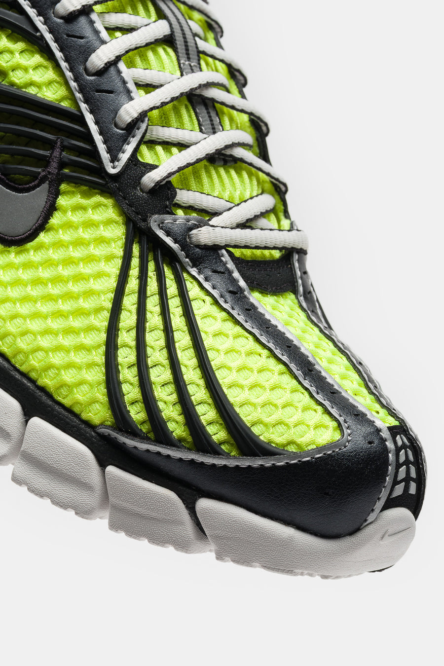 Zoom Skylon 11 Sneaker in Volt/Metallic Silver/Black/Lt Smoke Grey
