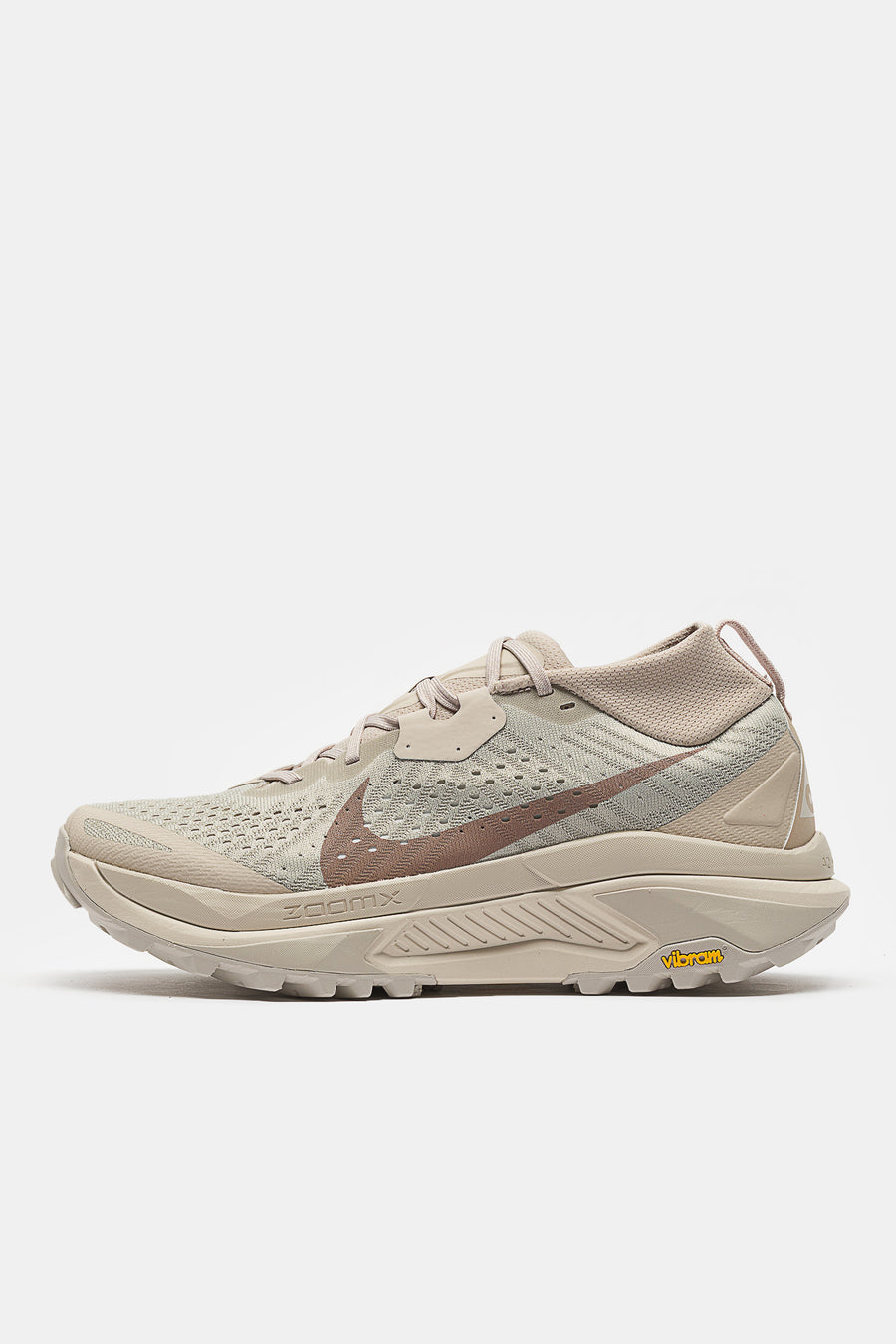Nike ACG Zegama Sneaker in Cream Ii/Diffused Taupe/Lt Orewood Brn - Notre