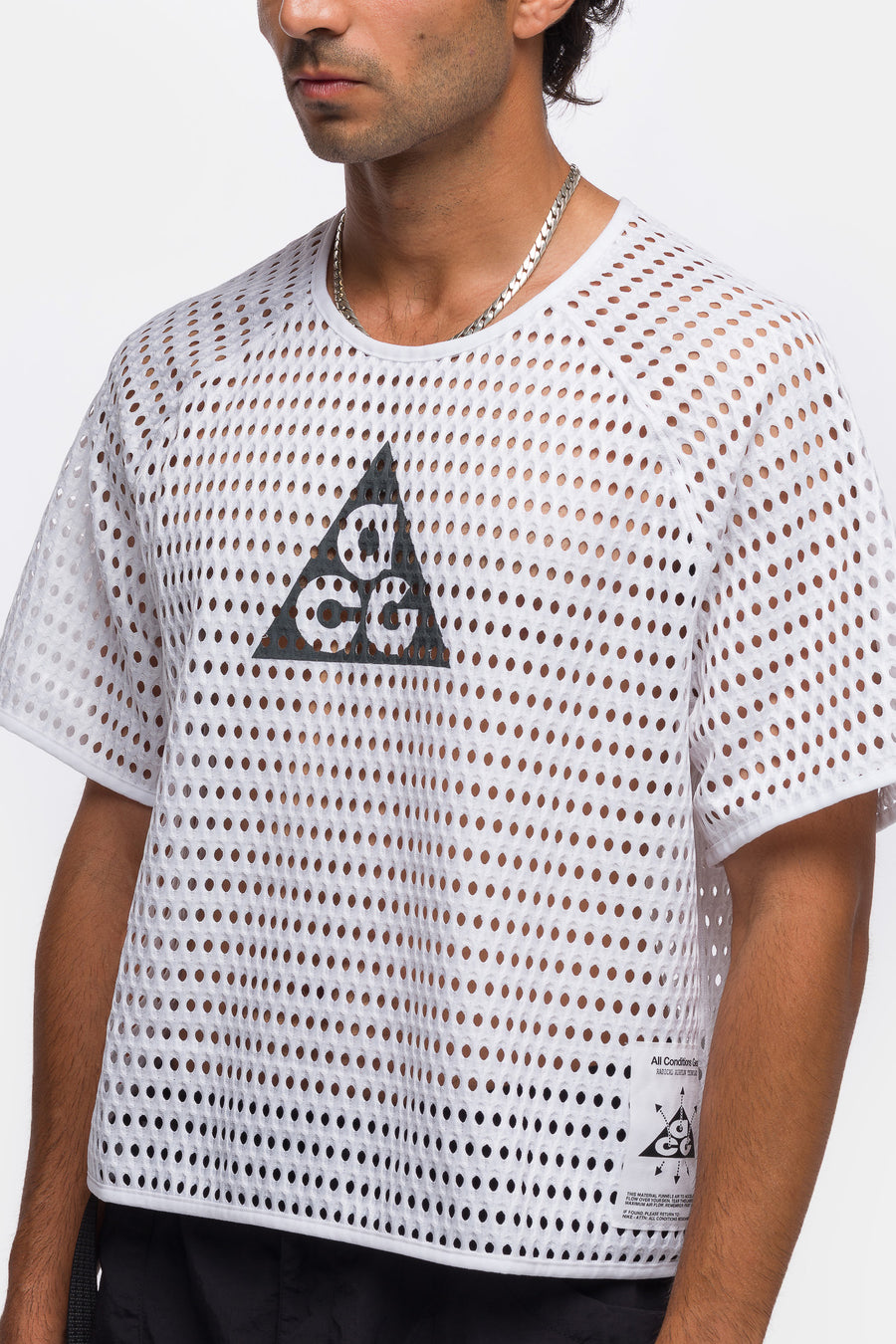 ACG Radical AirFlow Short-Sleeve Trail Running Top in White/Anthracite