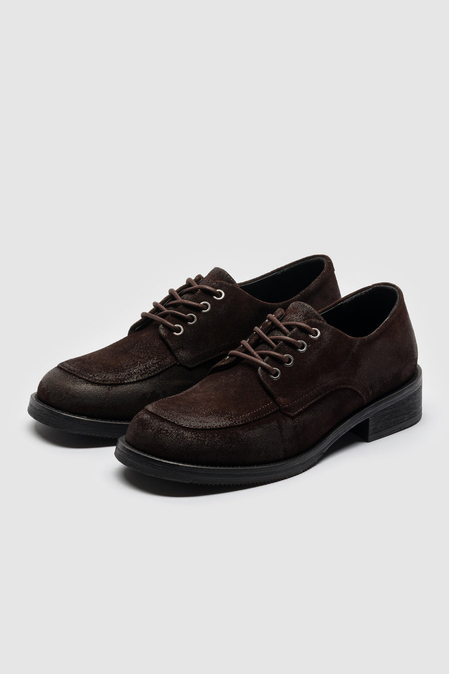 Old Buster Moc Toe Shoe in Waxed Suede Deep Brown